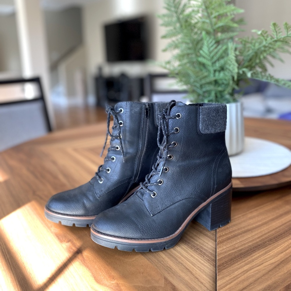 Heeled boot